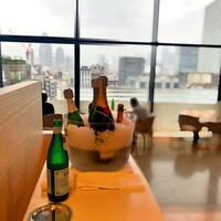 ベージュ アラン・デュカス 東京 - 