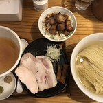 麺屋鈴春 - 塩つけ麺＋ゴロチャー丼＋藻塩・山葵