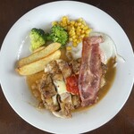 サンピエール - 料理写真:ガーリックチキンソテー