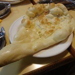 ガネーシャ - ナンも甘くて旨い