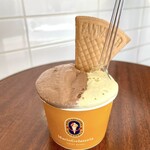 マリオ ジェラテリア - プレミアムグリーンピスタチオと
プレミアムチョコレート