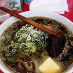 ろん園 - バターラーメン（塩）　650円　胡椒たっぷりかかって出てきます