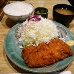 とんかつかつひろ - ひれかつ定食 1470円。