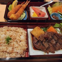 ステーキハウス キッチンリボン - 