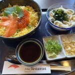 城崎マリンワールド　シーランドレストラン - 海の親子丼とうどんセット
