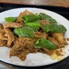 大野屋飲食店 - 程よく辛味の効いたもつ美味しいですね♪
