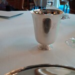 トゥールダルジャン - 銀の皿まさにトゥールダルジャン