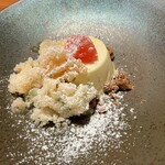 luogo - パッションフルーツのパンナコッタ