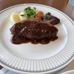 東洋軒 名古屋三越店 - デミグラスソースのビーフコロッケ