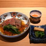 好日 - 安城和牛。かなりレア気味