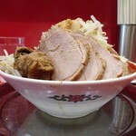 ラーメン タロー 五反田の陣 - 小ラーメン豚入り1,000円（野菜、アブラ、削り節）