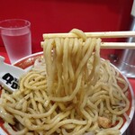 ラーメン タロー 五反田の陣 - 小ラーメン豚入り1,000円（野菜、アブラ、削り節）