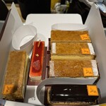 フレデリック カッセル 銀座三越店 - 