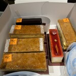 フレデリック カッセル 銀座三越店 - 