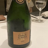 カンテサンス - ワイン1.乾杯のシャンパーニュ