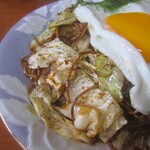 かたぎり - 焼きそば 肉玉子入り（盛り）