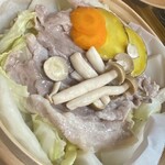 豚正 - 自然豚のせいろ蒸し
