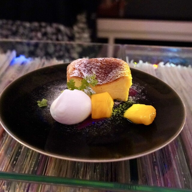 EIGHT （エイト）のご予約 - 胡町/ダイニングバー | 食べログ