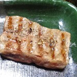 山形屋旅館 - 夕食（常陸牛の鉄板焼き；岩塩とコショウで）