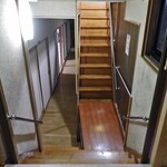 山形屋旅館 - ３階に至る やや複雑な階段