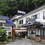 山形屋旅館 - 宿のほぼ全景