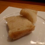 Trattoria MINORI - 自家製フォカッチャ（100円）