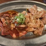 阪神尼崎 肉焼屋 - アゴ・ガツ芯（ミノ）