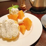 パルファン - メロンショート　今日は赤肉メロンでした。