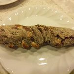 ル　ペトラン - 2014.3. ナッツ、チョコ、クランベリーのパン（￥260）