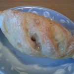 ル　ペトラン - 2014.3. オリーブのパン（￥260）