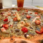 クラフトキッチン - タコとバジルのジェノベーゼピッツァ