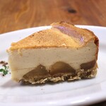 Hachihare - キャラメルりんごのチーズケーキ