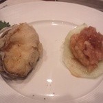 中国麺飯 勇 - 活き鮑のフリット、油淋鶏二種盛り