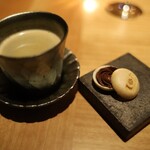 都季 - お茶菓子　チョコレート最中