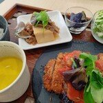 Grill&cafe the RED Piano - 