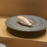 築地青空三代目 - 握り(ブダイ)