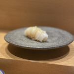 築地青空三代目 - 握り(烏賊)