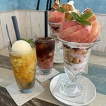 カフェ＆ワッフル Blauw - 