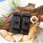 プレゼンテ スギ - 2024.7 食べられなそうで食べられる（モアイ像フィナンシェ）