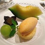 肉割烹 岡田前 - 