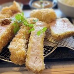 山ぼたん - 三種食べ比べ定食3,600円