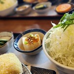 山ぼたん - 小鉢もあってステキな