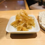 鮨 一二郎 - ガリ