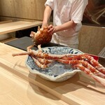 湘南沖地蟹専門店ふじ月 - 捌いて