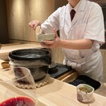 湘南沖地蟹専門店ふじ月 - よそっていただきます