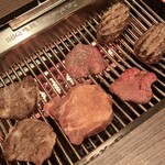 和牛ホルモンWAIGAYA - 