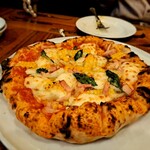 ピッツェリア パーレンテッシ - ⚫バンビーノ