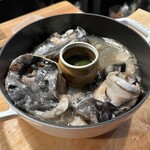 HIGASHITANI  - マグロの目玉と抹茶ベースのソースだったような？