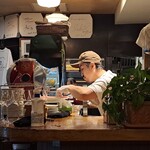 ピッツェリア パーレンテッシ - 名物タマニーニスライサー