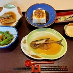 津軽の宿　弘前屋 - 朝食は700円でお願いできます